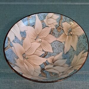 MINO WARE Blue and Cream Ceramic Art Bowl with Floral Design